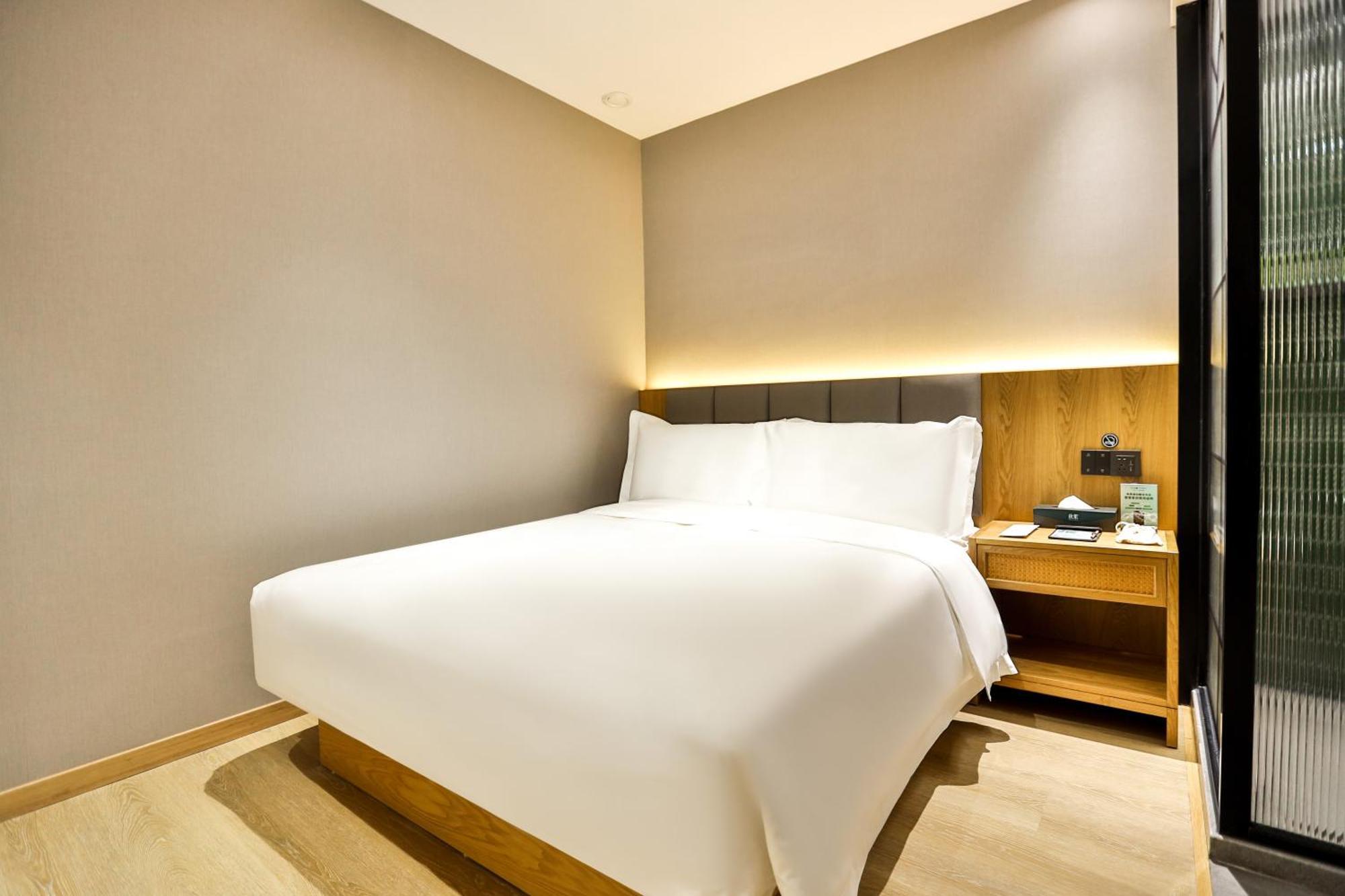 True Go Hotel - Shanghai Jing'An Temple Nanjing West Road Exterior photo