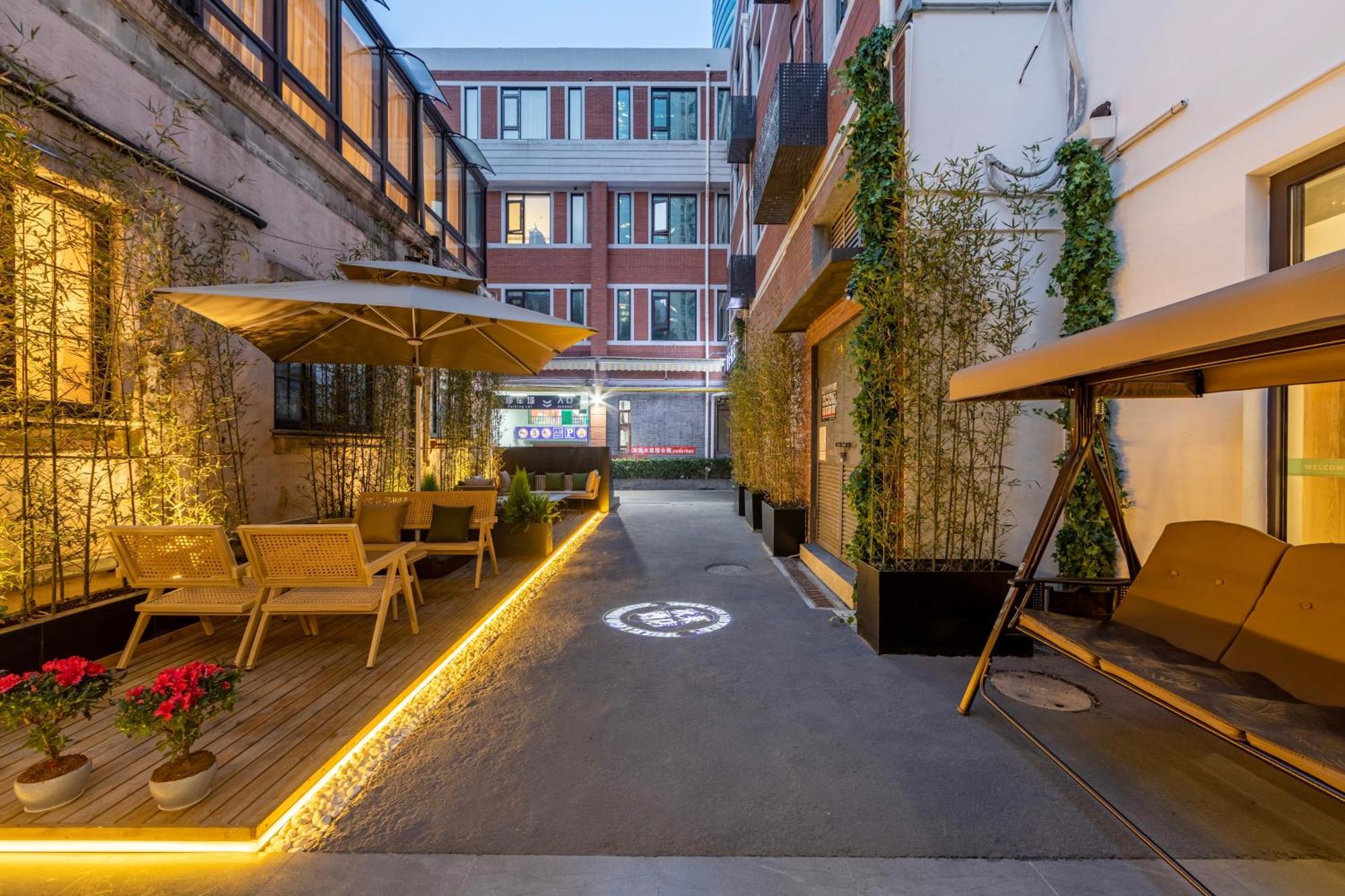 True Go Hotel - Shanghai Jing'An Temple Nanjing West Road Exterior photo